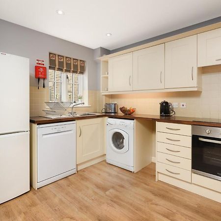 Hopton Cottage - Darwin Lake Holiday Village 매틀록 외부 사진